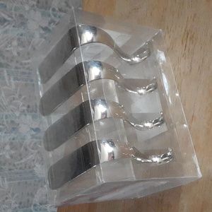 Set of 4 Silver Shelf Hooks D119